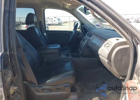 2013 GMC Yukon Slt z USA, uszkodzony, nr VIN 1GKS2CE00DR102773